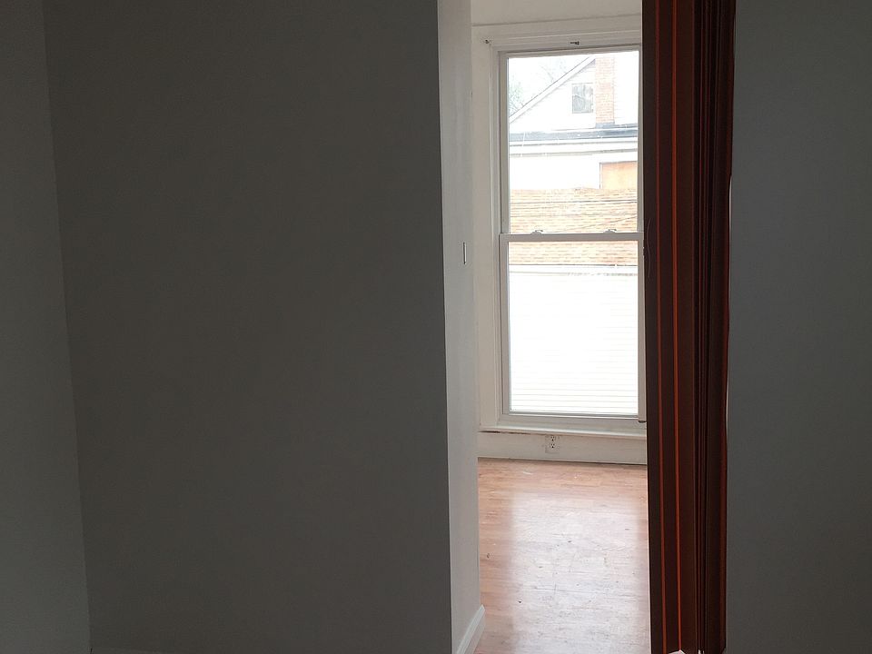 1st image of 1715 N Francisco Ave APT 2