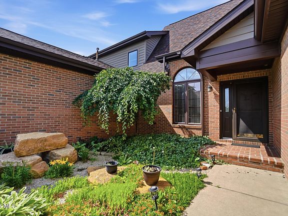 5th image of 2216 Quail Lake Rd #42