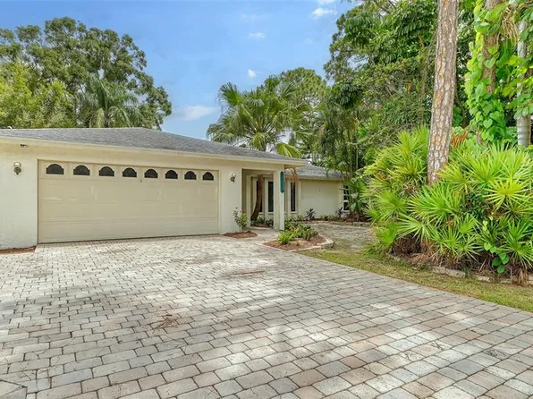 2303 Eugene St, Sarasota, FL 34231