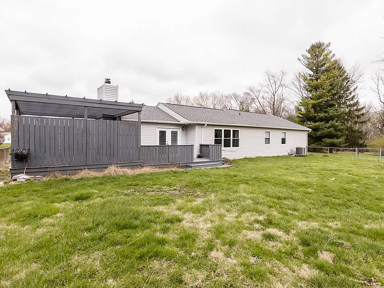 229 Topaz Ln — Photo 40
