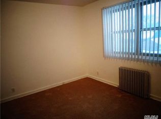 1802 Shipley Ave APT 4, Valley Stream, NY 11580