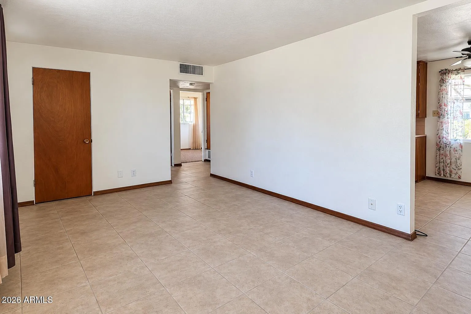 2 bed, 1.0 bath, 840 sqft, $2,000 — Photo 2