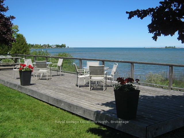 1st image of 51 Lighthouse Ln W