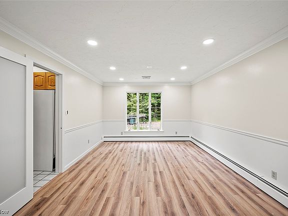 5th image of 2536 Kennelly Dr