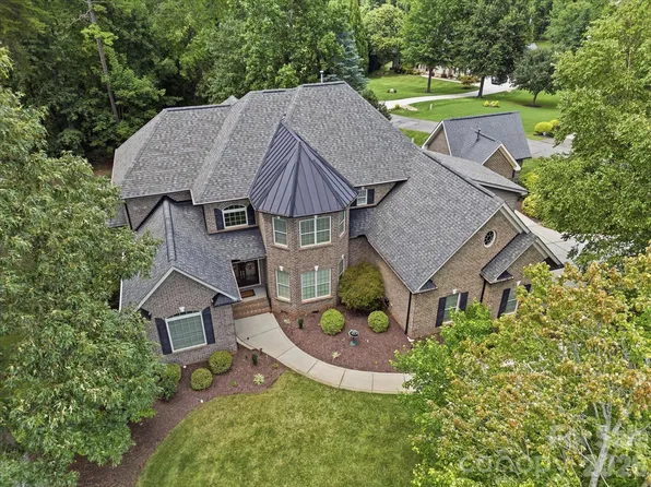 1023 Madras Ct, Davidson, NC 28036