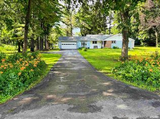 W5840 Hackbarth Rd, Fort Atkinson, WI 53538