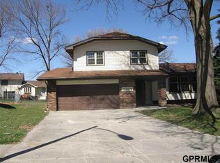 12702 Ridgeview Cir, Bellevue, NE 68123