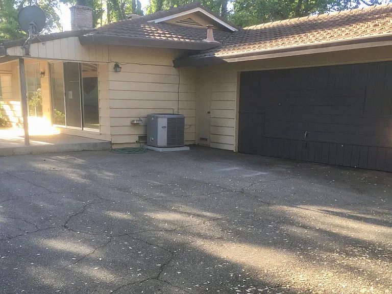 8045 S Lake Cir — Photo 17
