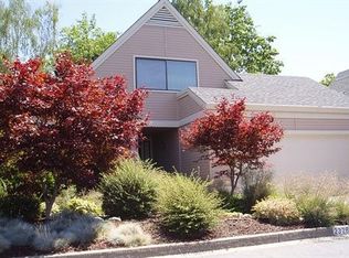 2328 Sierra Creek Cir, Santa Rosa, CA 95405