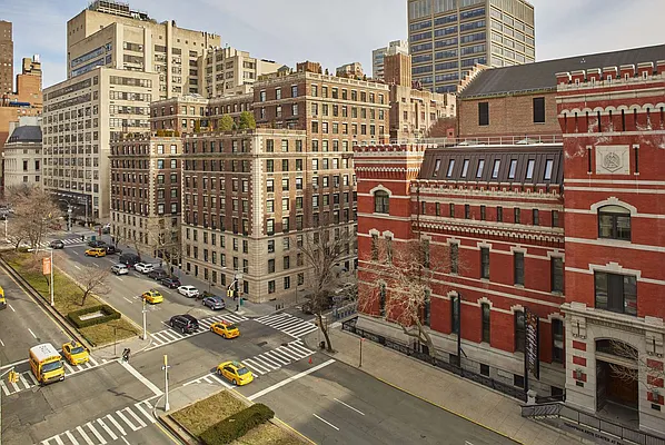 Sold by Brown Harris Stevens | media 21