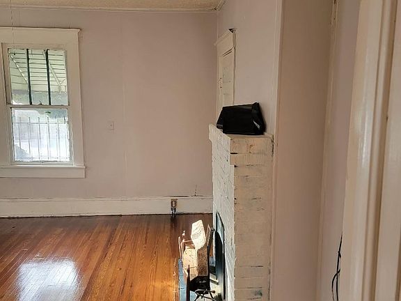 4th image of 1506 Oakland Ave