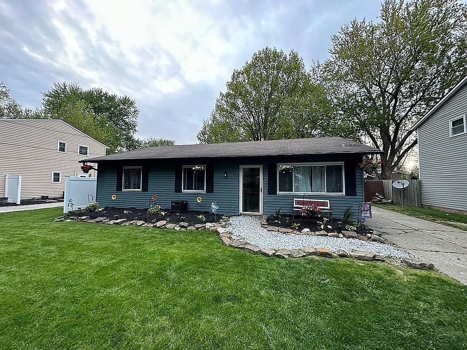 1st image of 35465 Dewey Dr