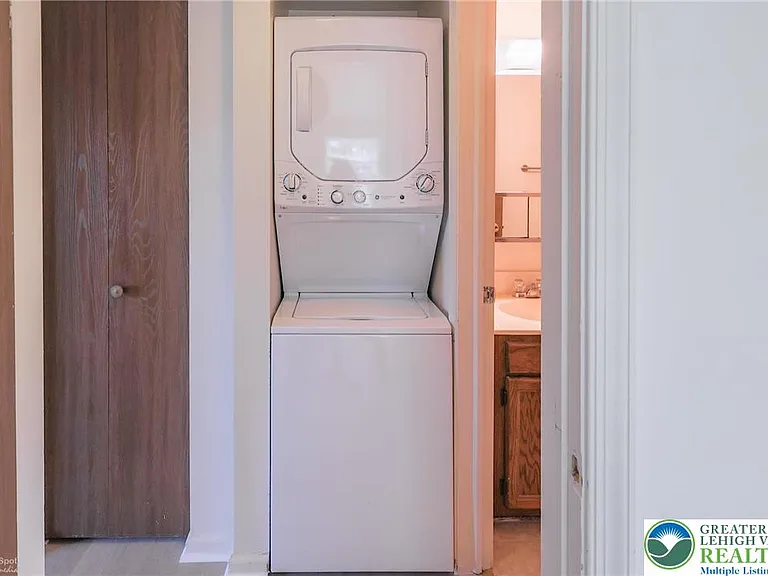 1464 Cedar Crest Blvd #18 — Photo 22