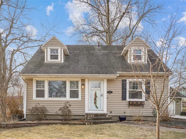 501 Spruce Dr, Pella, IA 50219