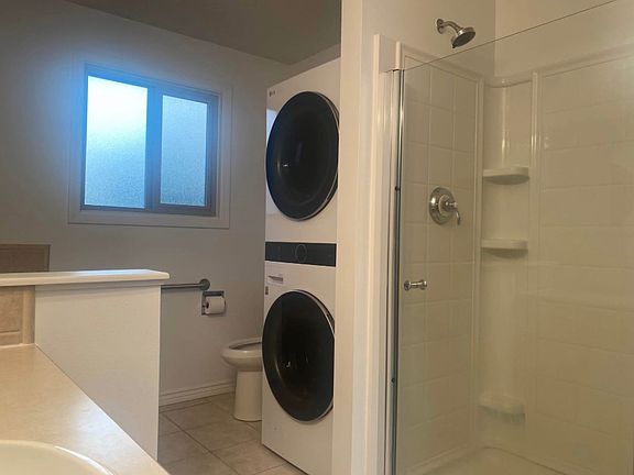 5th image of 2260 Richards Ave #2