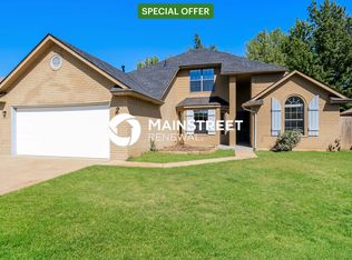 4008 Beachcomber Dr, Yukon, OK 73099
