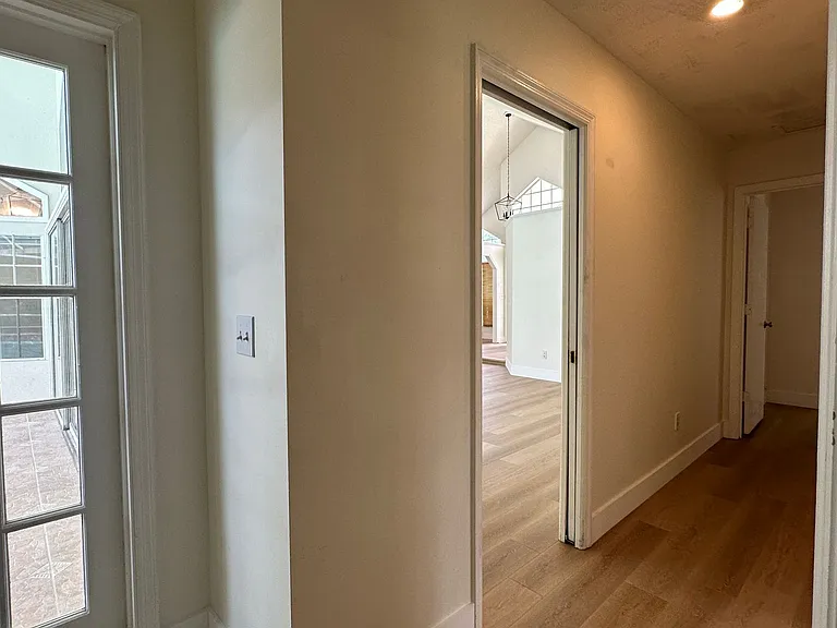 935 Shriver Cir — Photo 36