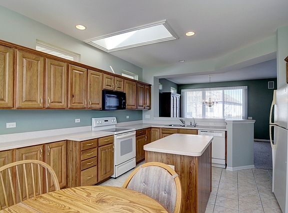 4th image of 12738 Riverview Ct