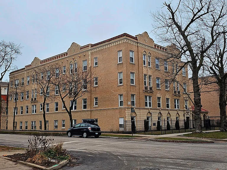 5015 N Wolcott Ave #407 — Photo 4
