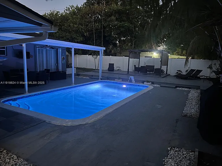 4420 NW 30th Ct — Photo 56