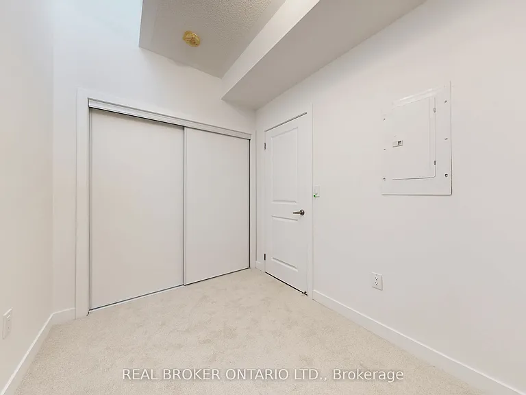 15100 Yonge St N #216 — Photo 21