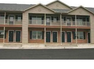 81 Railroad St, Greencastle, PA 17225