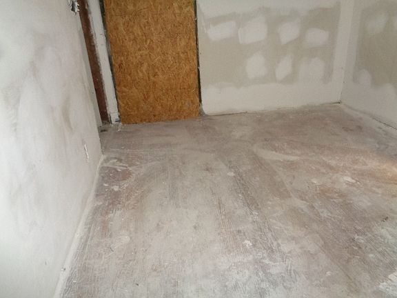 4th image of 8146 S Evans Ave
