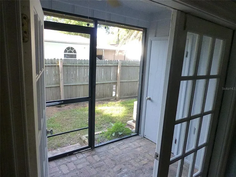 1890 Wolford Rd #5 — Photo 26
