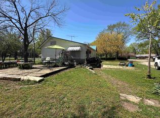 718 S Elm St, Douglass, KS 67039
