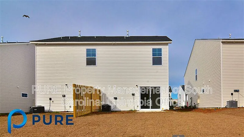 3 bed, 2.5 bath, 1364 sqft, $1,895 — Photo 4