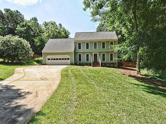 3rd image of 8900 Dulins Knob Ct