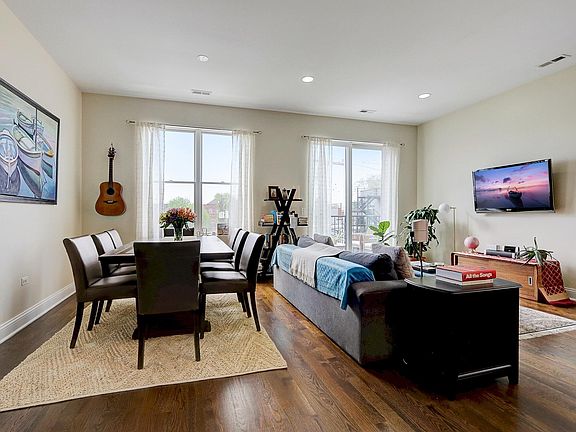 4th image of 2600 W North Ave #4F