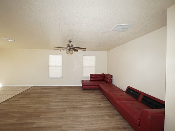 3rd image of 10622 Archer Point