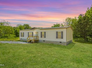 222 Old Store Rd, Madisonville, TN 37354