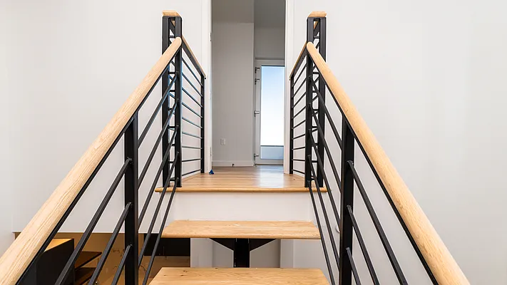 Rented by Nooklyn NYC LLC | media 52