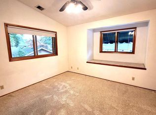 1124 Woodside Dr #A, Eugene, OR 97401