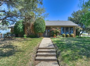 4821 Woodcreek Ct, North Richland Hills, TX 76180