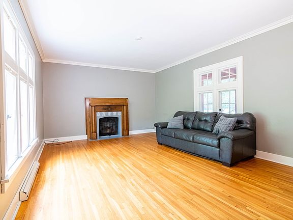 5th image of 725 King Ave