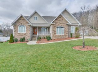 109 Willshire Dr, Elizabethton, TN 37643