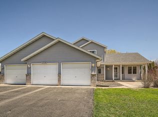 13330 Fawn Trl, Rogers, MN 55374