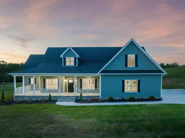 103 Holly Ridge Rd, Glade Spring, VA 24340