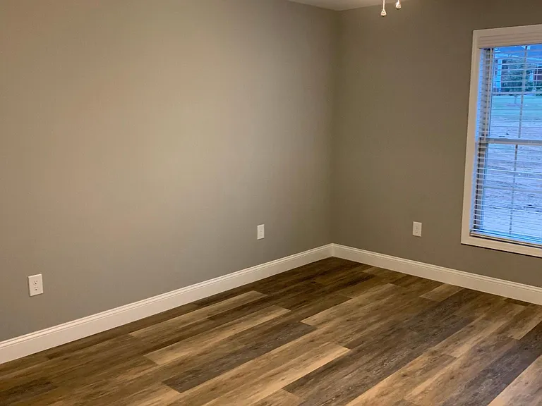 435 Hamlett Dr — Photo 14