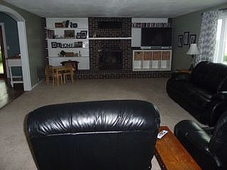 2nd image of 2460 340th St