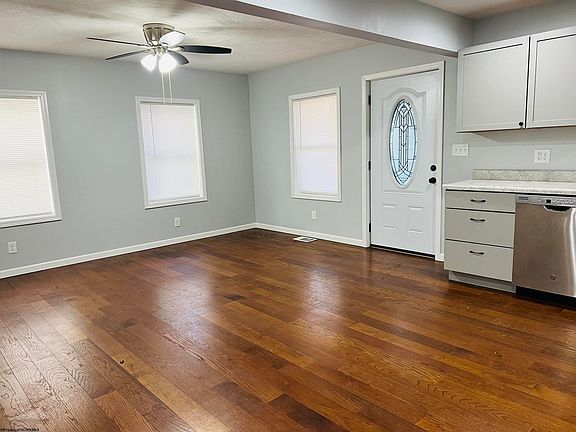 5th image of 104 Carter Ln