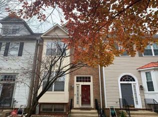 8 Stable Run Ct, Randallstown, MD 21133