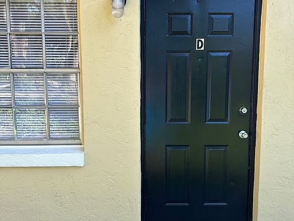 3rd image of 2601 NE 49th Ave #D