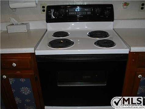 5th image of 6 N Carolina Ave #A