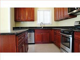5th image of 1271 Terilyn Ave