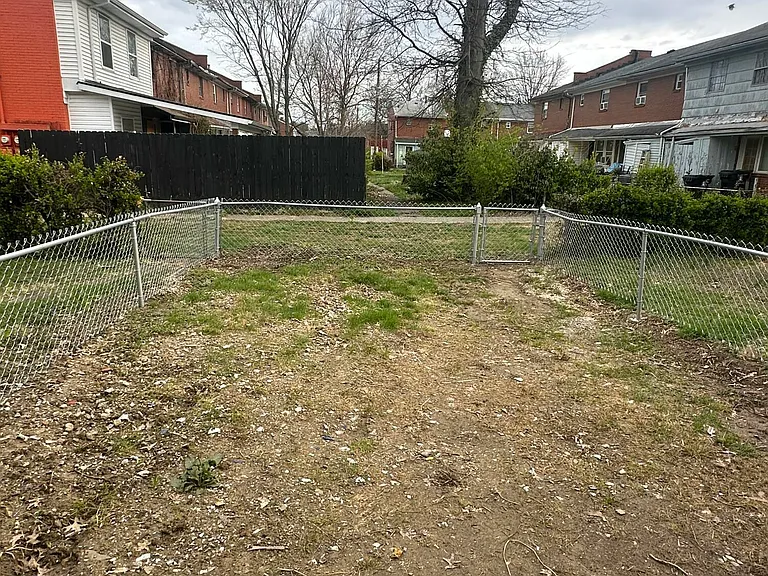 3427 Young Ave — Photo 16