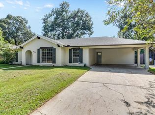 906 Kim Dr, Lafayette, LA 70503